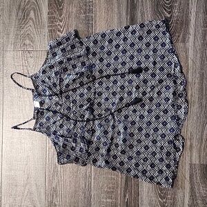 🦇 Old Navy Flowy Tank Top 🦇